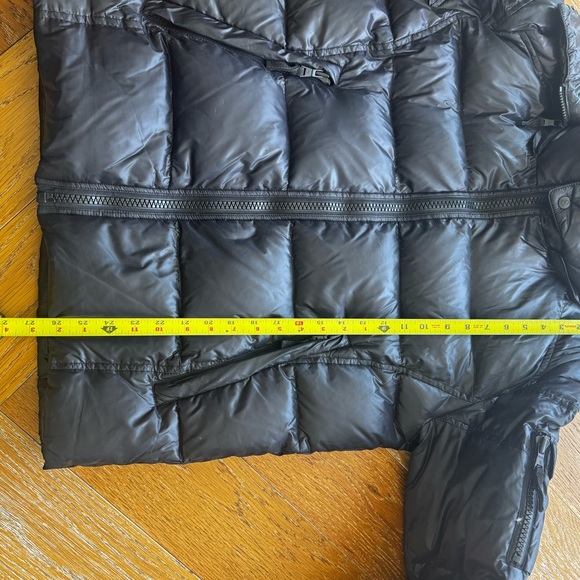 Men's Black Hooded Puffer Jacket - Picture 6 of 6
